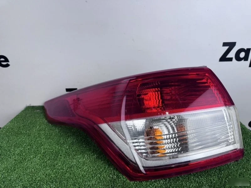 Фонарь Ford Kuga 2 2013-2016