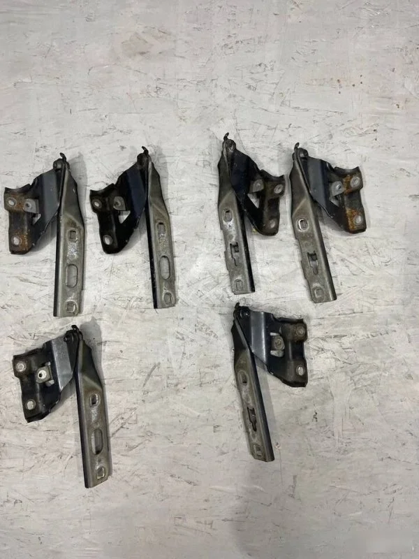 Петли капота Audi A4 8K