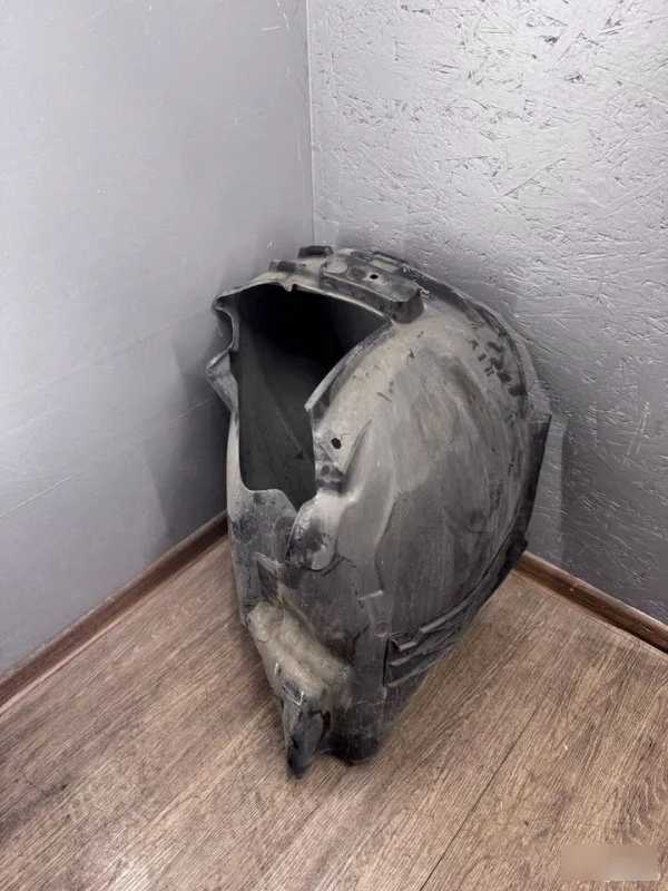 Подкрылок Audi Q5 8R