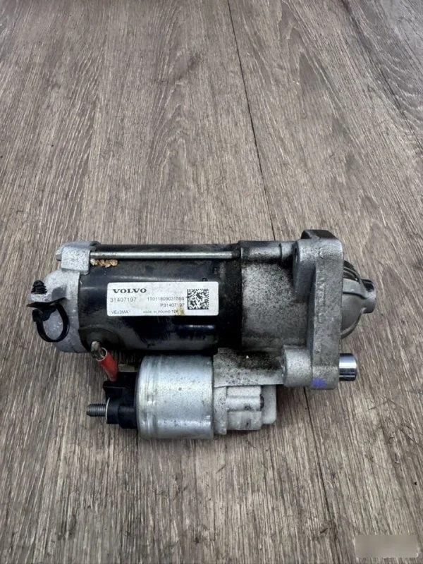 Стартер Volvo XC60 UZ