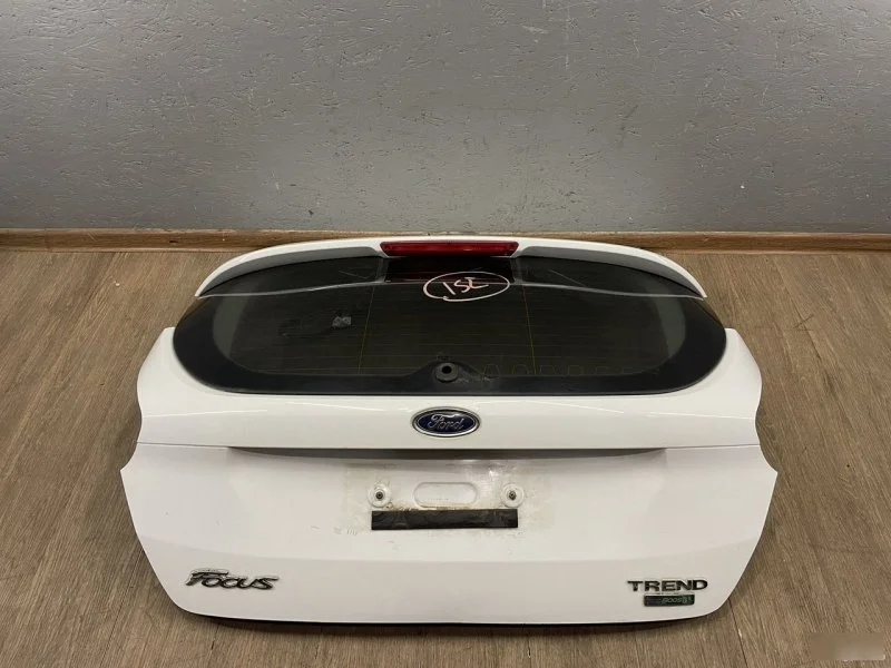 Крышка багажника Ford Focus 3 2015-2019