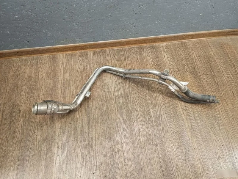 Горловина топливного бака Ford Fiesta 6