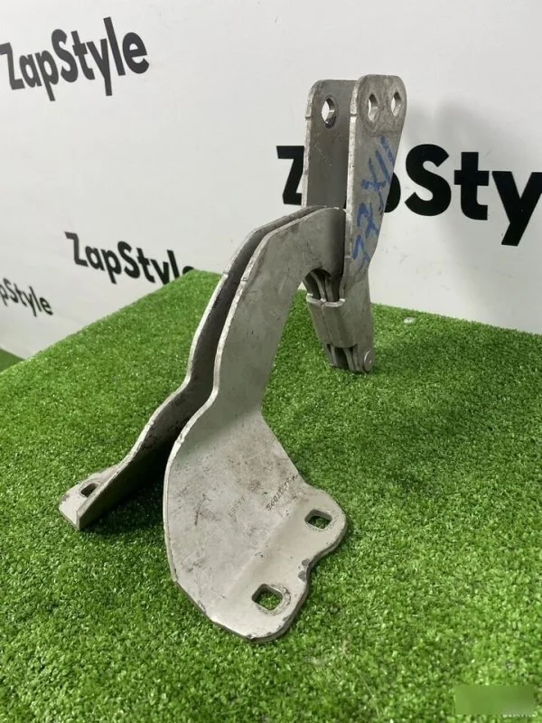 Петля капота Ford Kuga 1 2008-2012