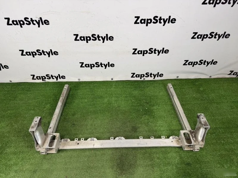 Нижний усилитель Mercedes CLA 2015 C117