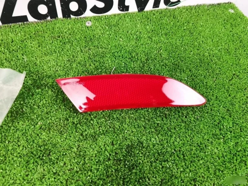 Отражатель Ford Focus 3