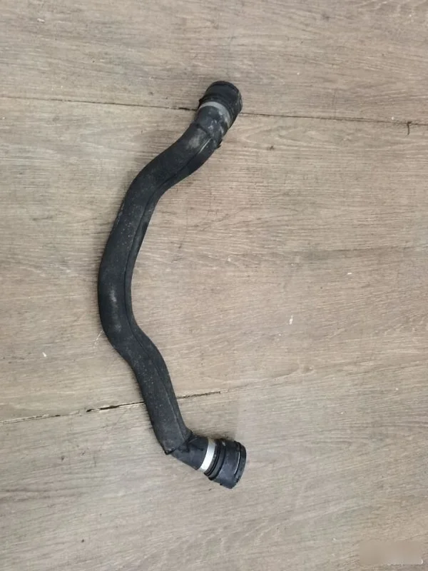 Патрубок системы охлаждения Audi A5 B8