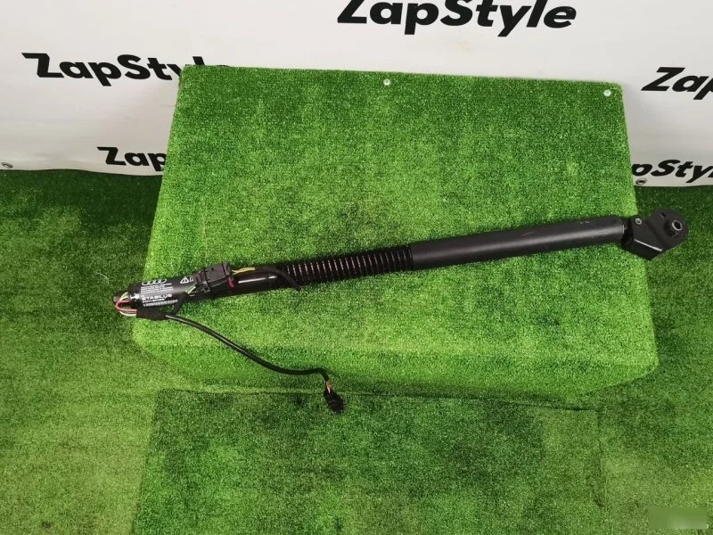 Амортизатор крышки багажника Audi A7