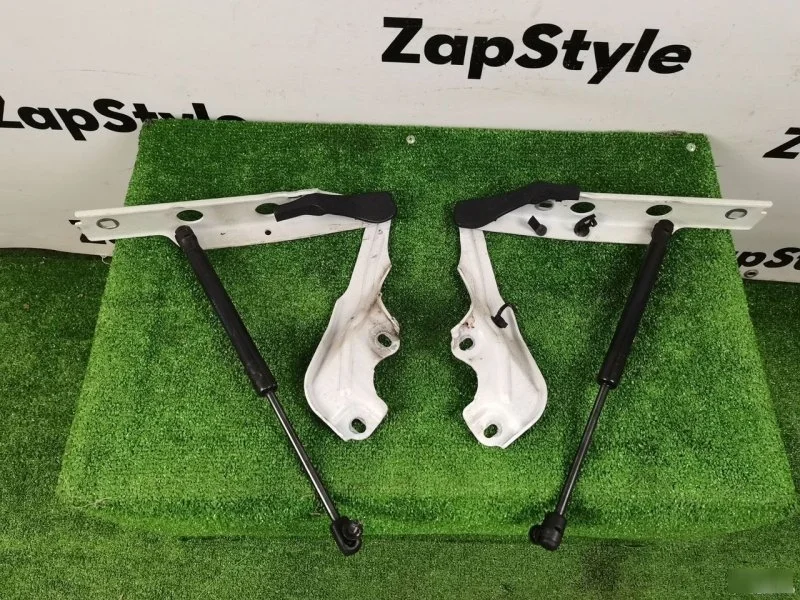 Петля капота Audi A7 4G