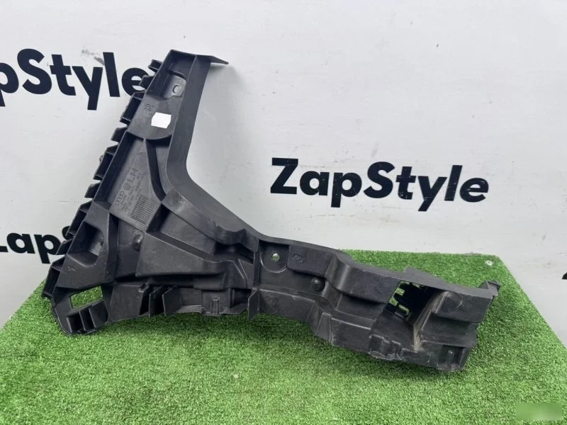 Кронштейн бампера Audi Q3 8U