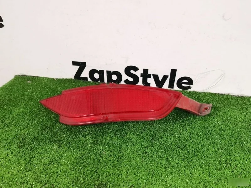 Отражатель Ford Fiesta 6