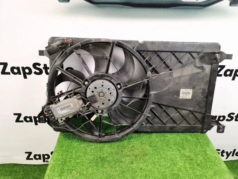 Диффузор вентилятор Ford Focus 2