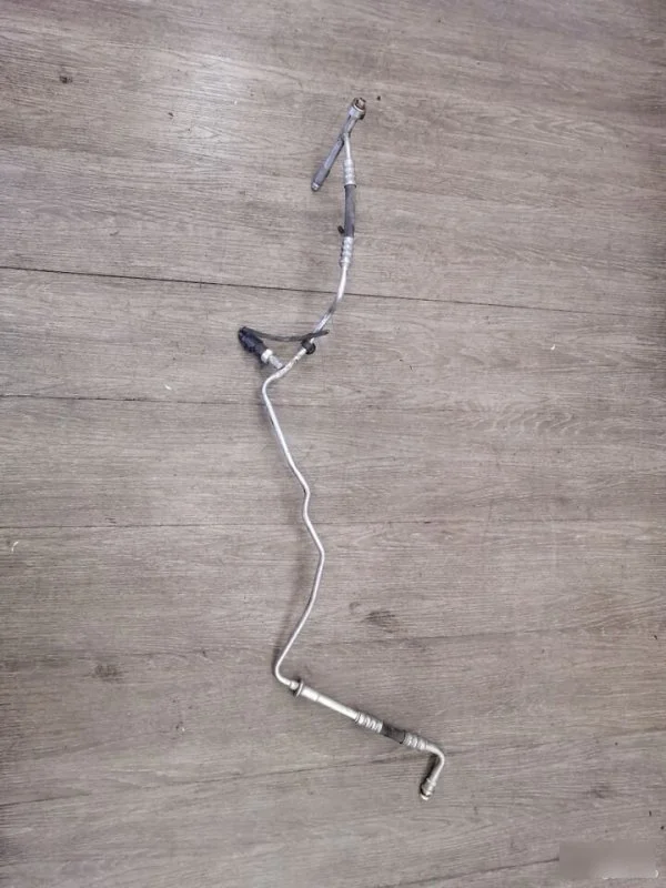 Трубка кондиционера Ford Focus 2