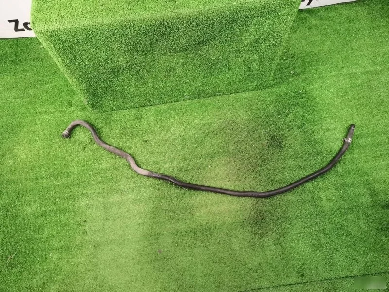 Трубка расширительного бачка Ford Focus 2