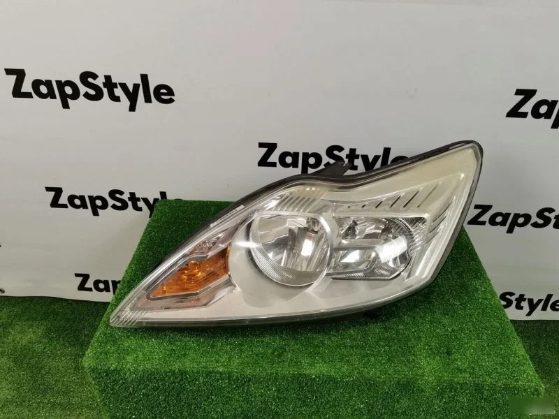 Фара Ford Focus 2