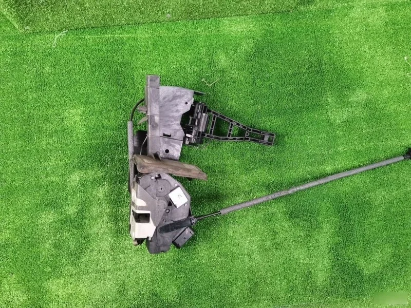 Замок двери Ford Focus 3