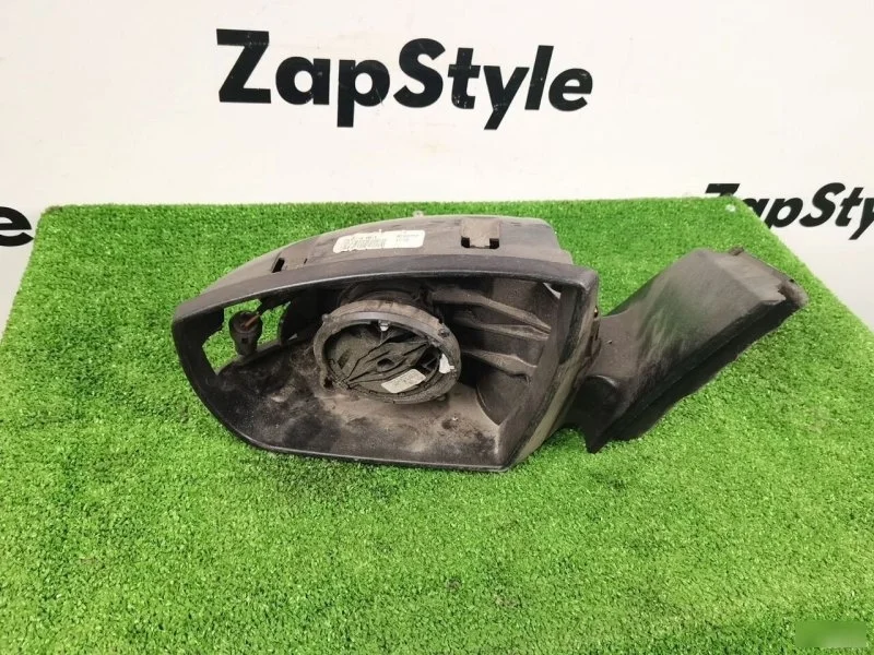 Корпус зеркала Ford Focus 3