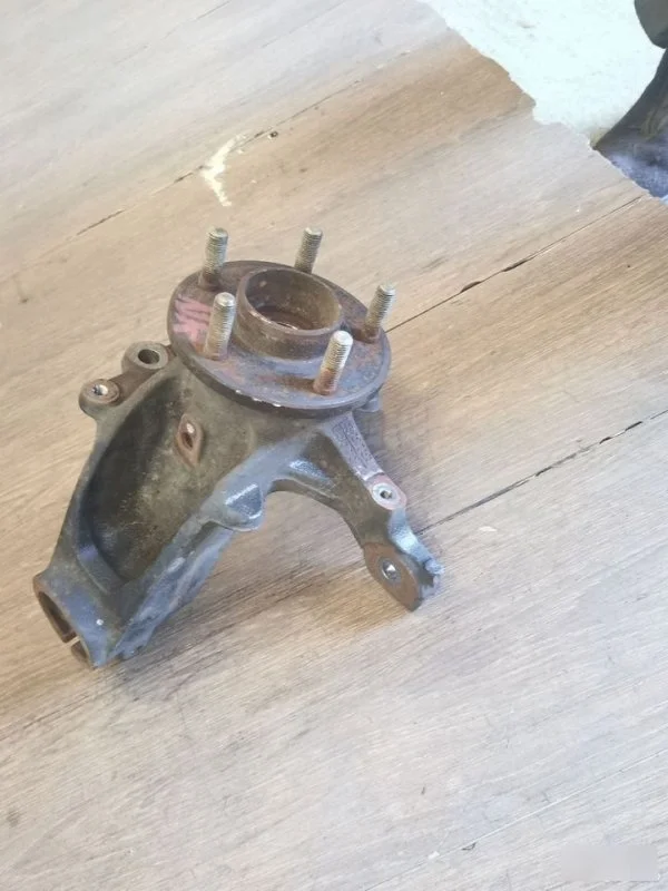 Кулак Ford Focus 3