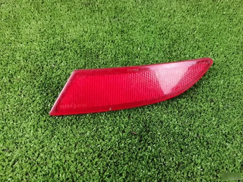 Отражатель в бампер Ford Focus 3