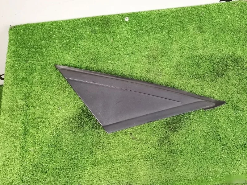 Треугольник молдинг зеркала Ford Focus 3