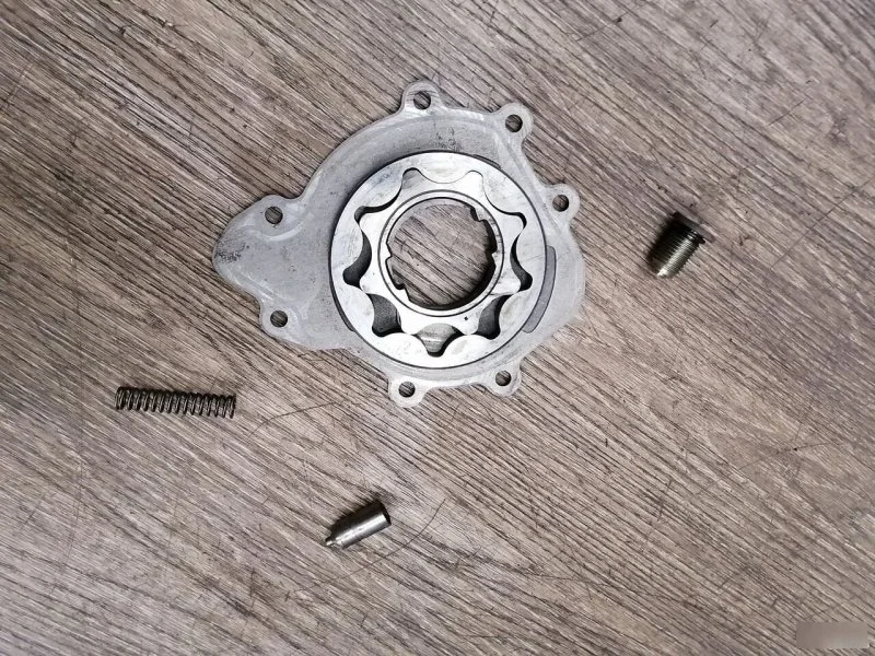 Насос масляный Ford Focus Connect