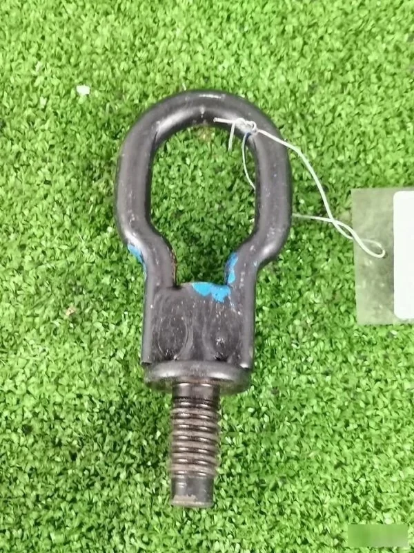 Крюк буксировочный Ford Fusion