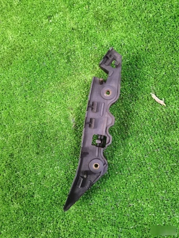 Кронштейн крепления бампера Ford Galaxy