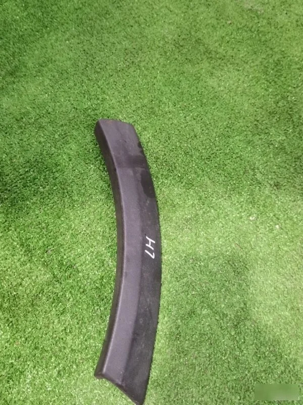 Накладка бампера Ford Kuga 2008-2012