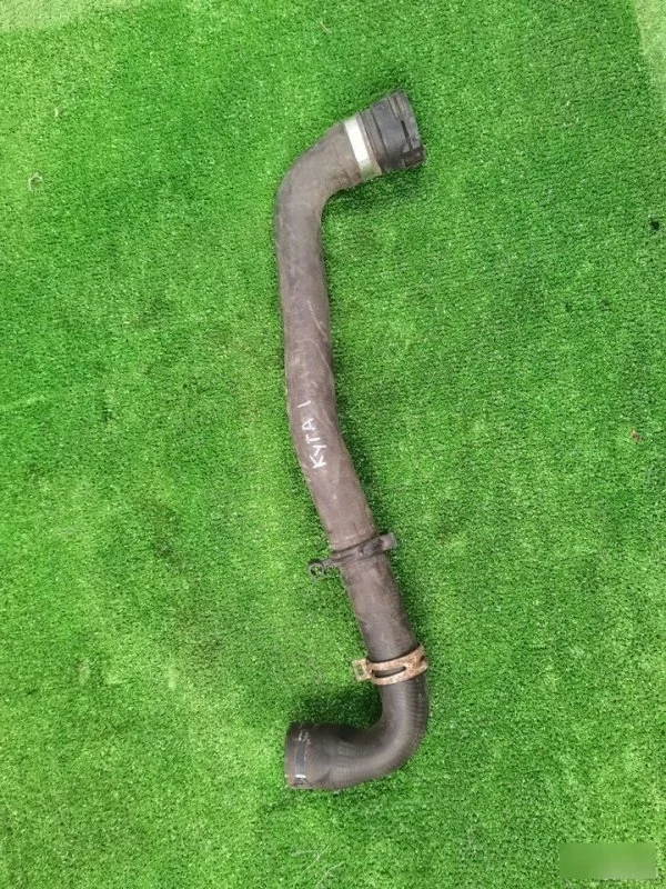 Патрубок охлаждения радиатора Ford Kuga 1