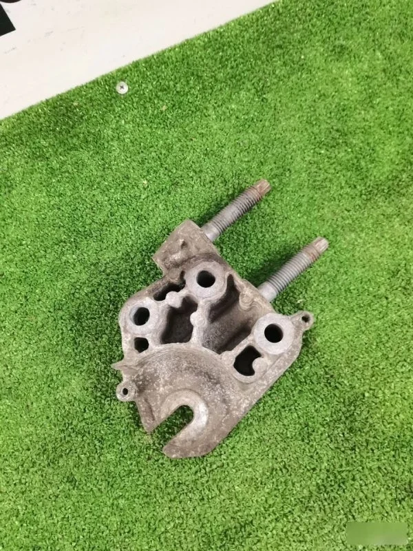 Кронштейн двигателя Ford Mondeo