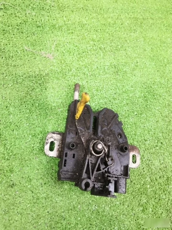 Замок капота Ford Mondeo 4 2010-2014