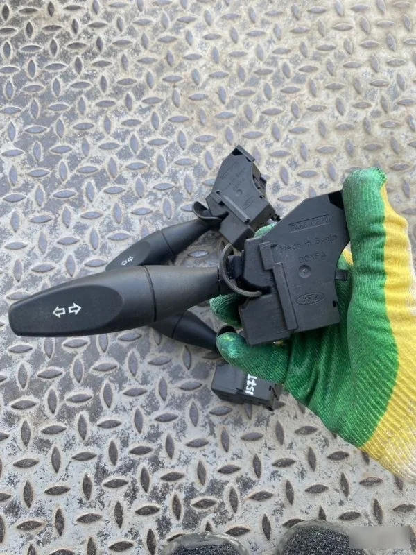 Переключатель подрулевой Ford