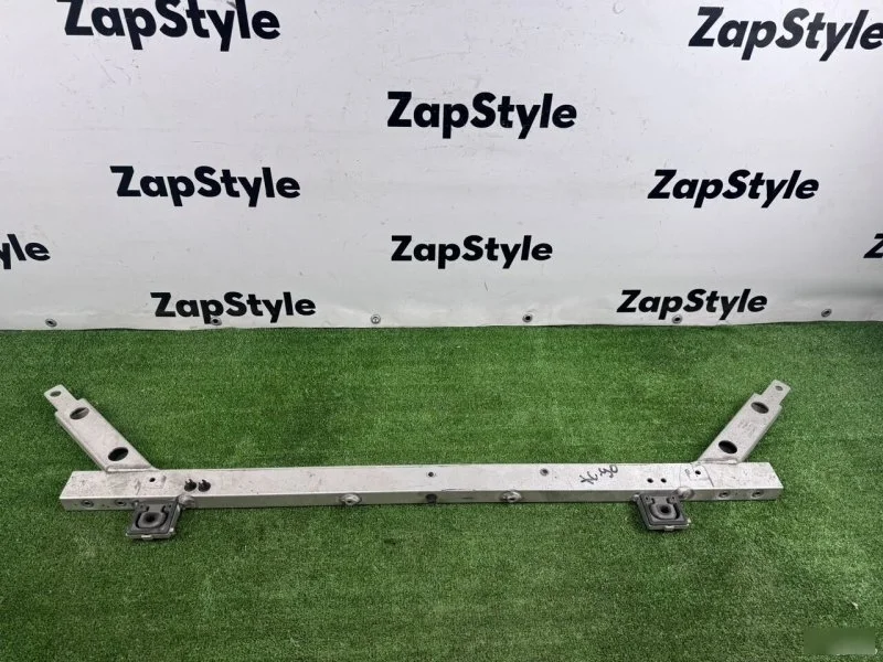 Панель радиатора Volvo XC90