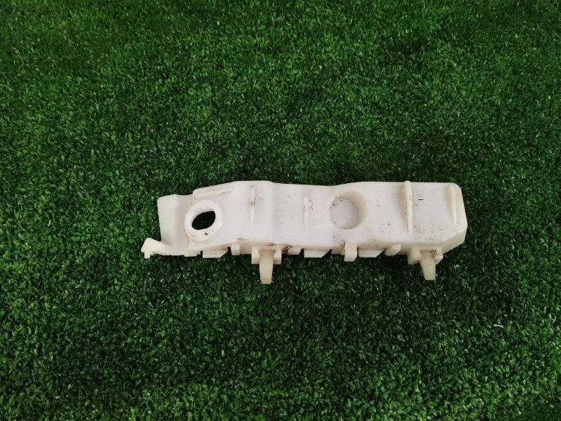 Кронштейн бампера левый kia Cerato 2 2010