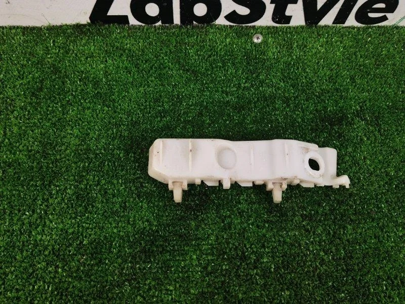 Кронштейн крепления бампера Kia Cerato 2010