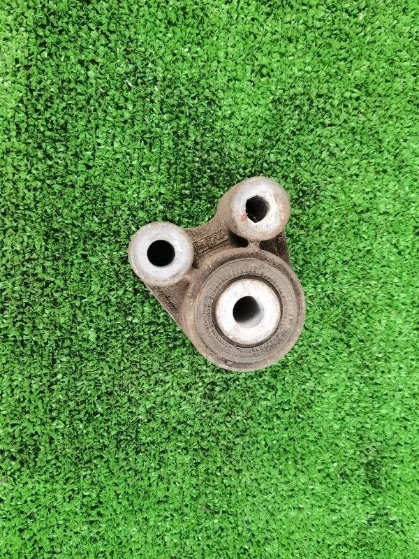 Опора акпп ford Focus 2 2010