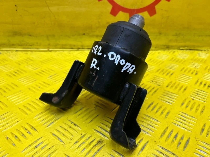 Опора двигателя mazda 6 2002 GJ6A39060C GG 1.8 L8, правая