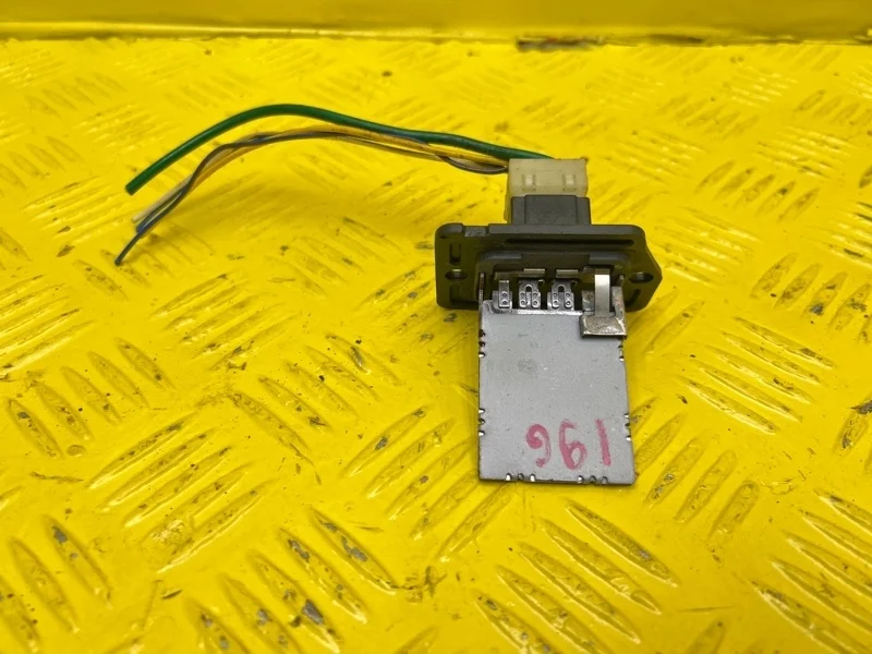 Резистор печки Hyundai Grand Starex/H1 2011 971154H000 2.5 D4CB