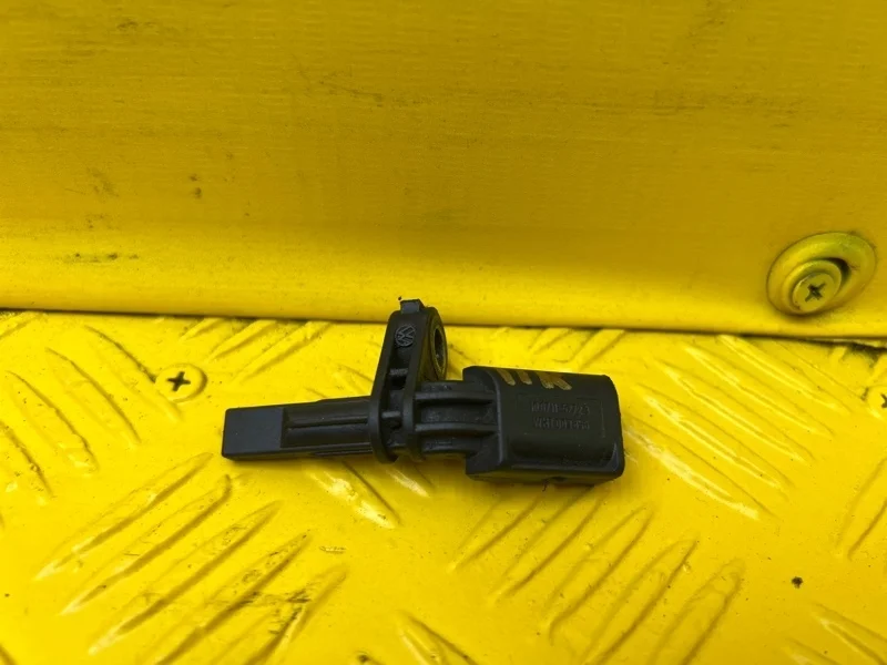 Датчик abs Volkswagen Passat 7 2011 WHT003856 B7 2.0 CFFB, передний правый