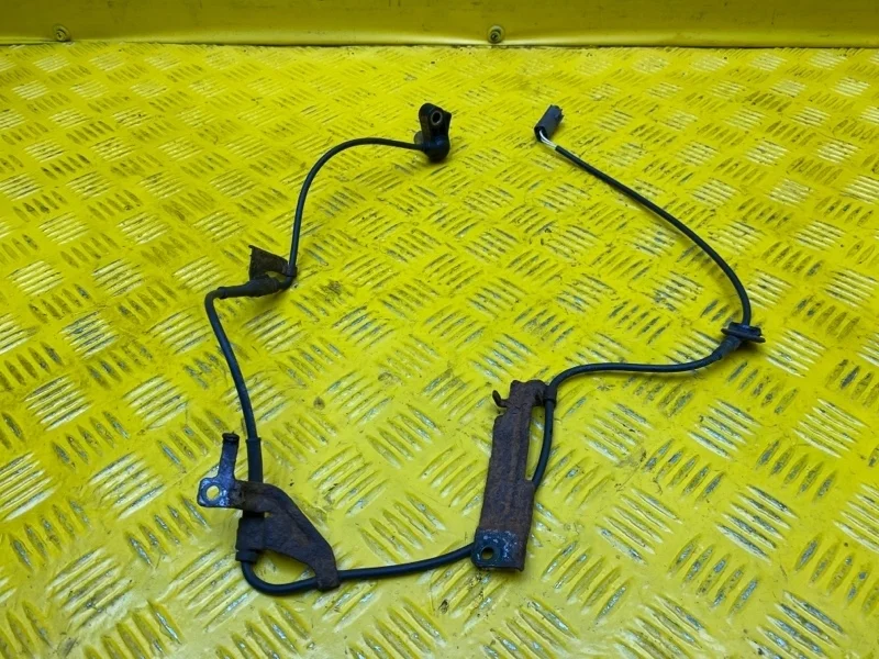 Датчик abs Mazda MPV 2 2002 LC704370XB 2.5 GY, передний правый