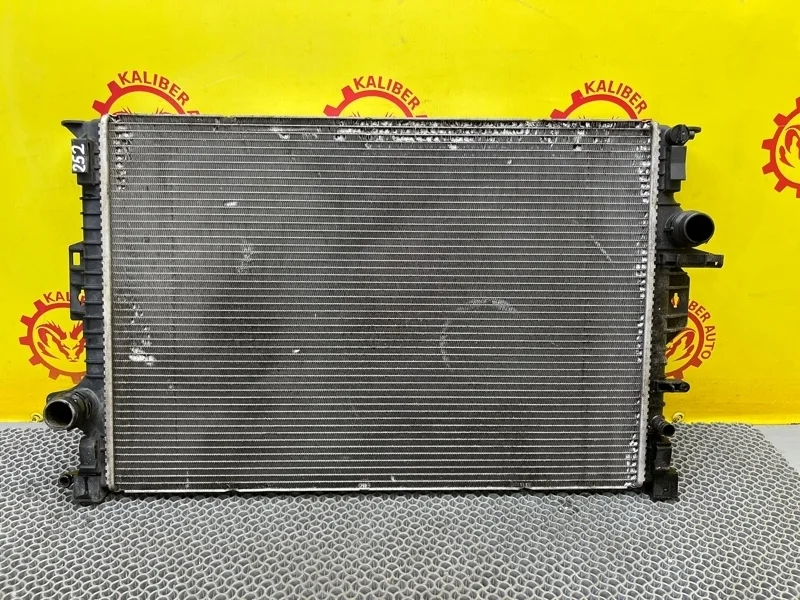 Радиатор основной Land Rover Freelander 2 2007 LR006715 2.2 EFI TC DW12