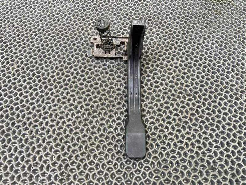 Ручка открывания капота Renault Megane 2012 656030006R 3 1.5 DCI (K9K)