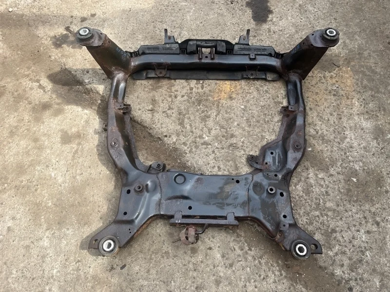 Подрамник LAND ROVER Freelander 2 2009 LR010243 2.2 EFI TC DW12, передний