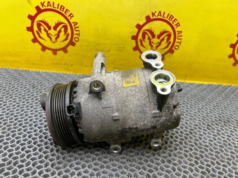 Компрессор кондиционера LAND ROVER Freelander 2 2007 LR011983 2.2 EFI TC DW12