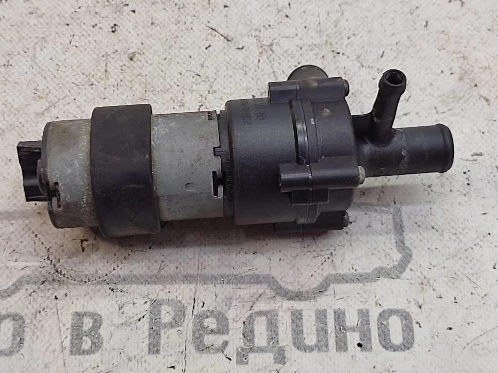 Насос циркуляционный Mercedes-Benz