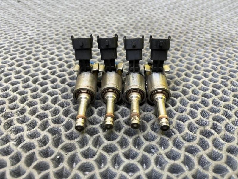 Форсунка топливная Ford S-Max 2011 5104472 2.0L ECOBOOST