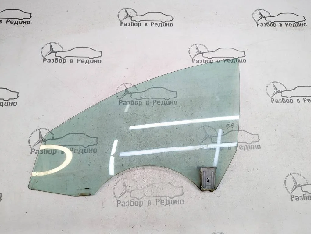 Стекло переднее левое Mercedes-Benz