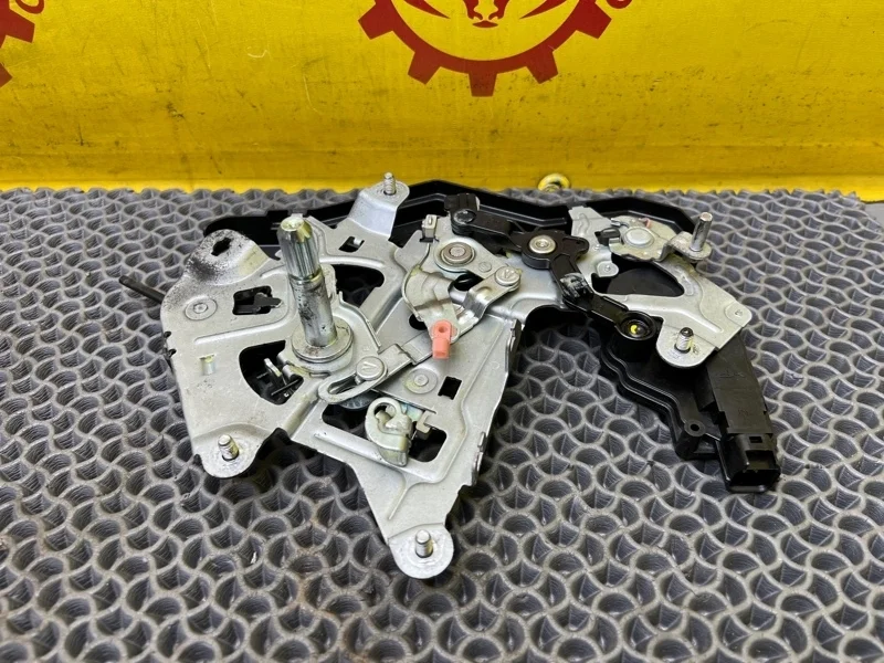 Замок двери Hyundai Grand Starex/H1 2012 814504H050 2.5 D4CB, задний правый