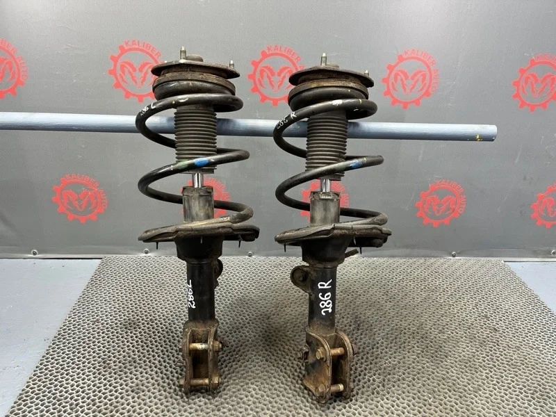 Стойки амортизаторы Hyundai Grand Starex/H1 2012 546504H100 2.5 D4CB, передние