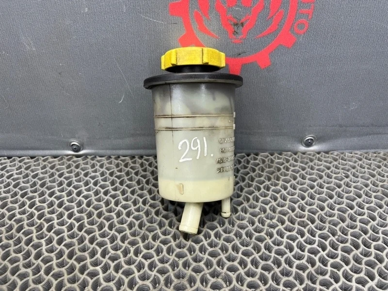 Бачок гидроусилителя Ford Transit 2008 4042052 TT9 2.4L DURATORQ