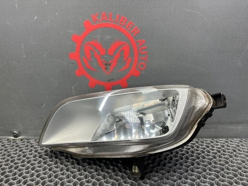 Фара противотуманная Hyundai Grand Starex/H1 2012 922014H000 2.5 D4CB, передняя левая